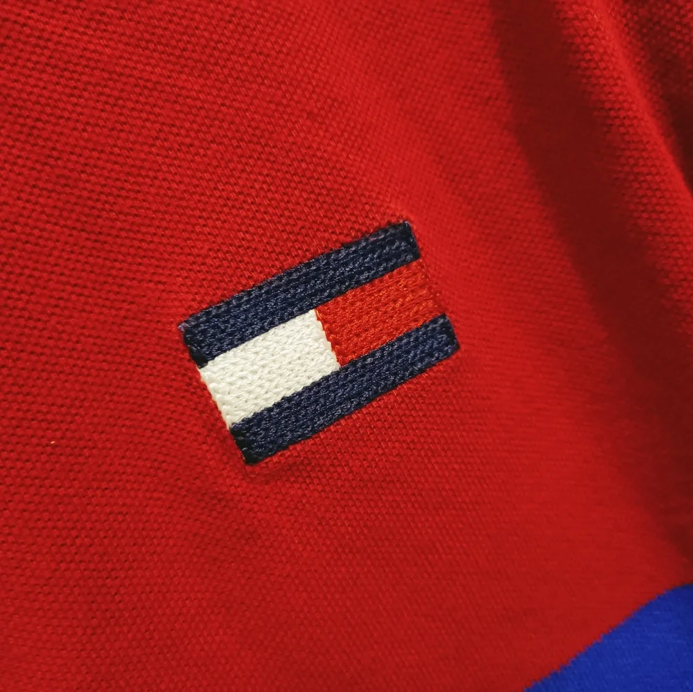 Tommy Hilfiger - Picture 3 of 16
